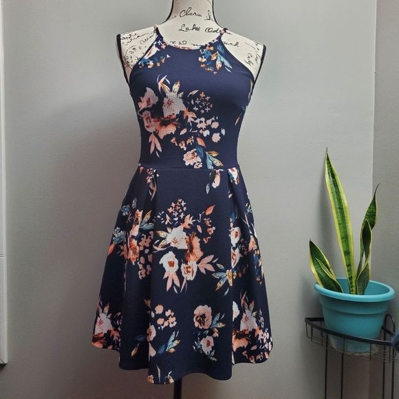 Soprano Dresses & Skirts - Soprano Floral Black Sleeveless Mini Dress Sz S